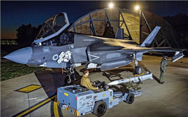 Self-propelled Armament Loader - Aircraft Ground Support Equipment | The Deltic Group