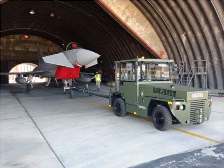 Tow Tractor - EINSA Aircraft Ground Support Equipment | The Deltic Group