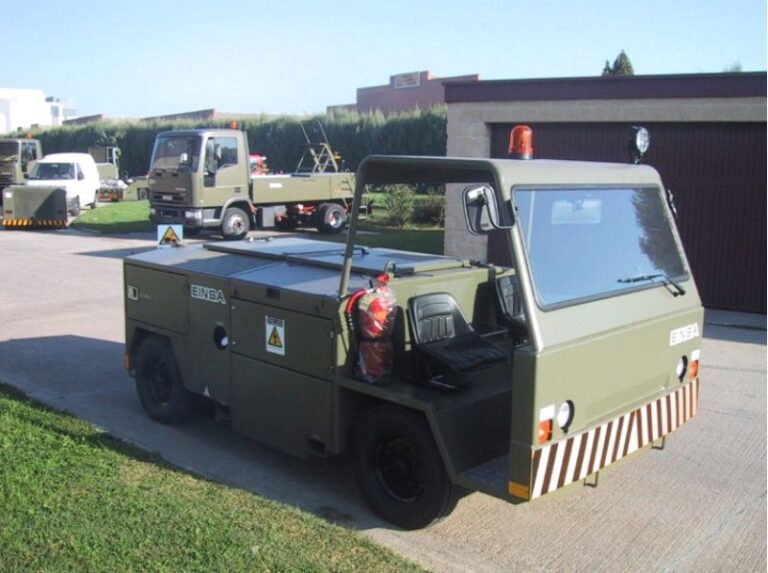 Self-propelled Ground Power Unite - Aerospace ground Service Units | The Deltic Group